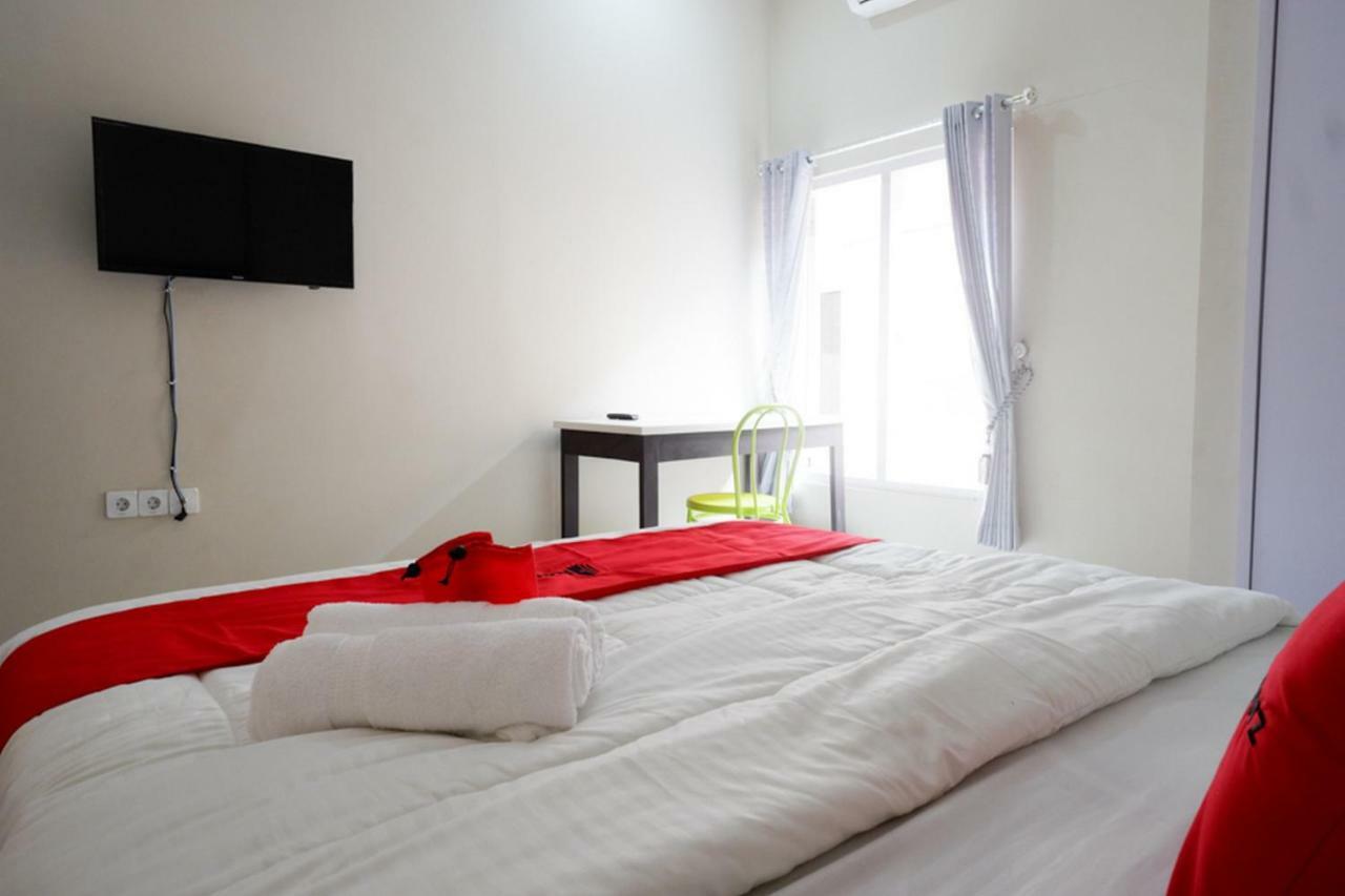Reddoorz Syariah Near Rsud Margono Purwokerto Hotel Exterior photo