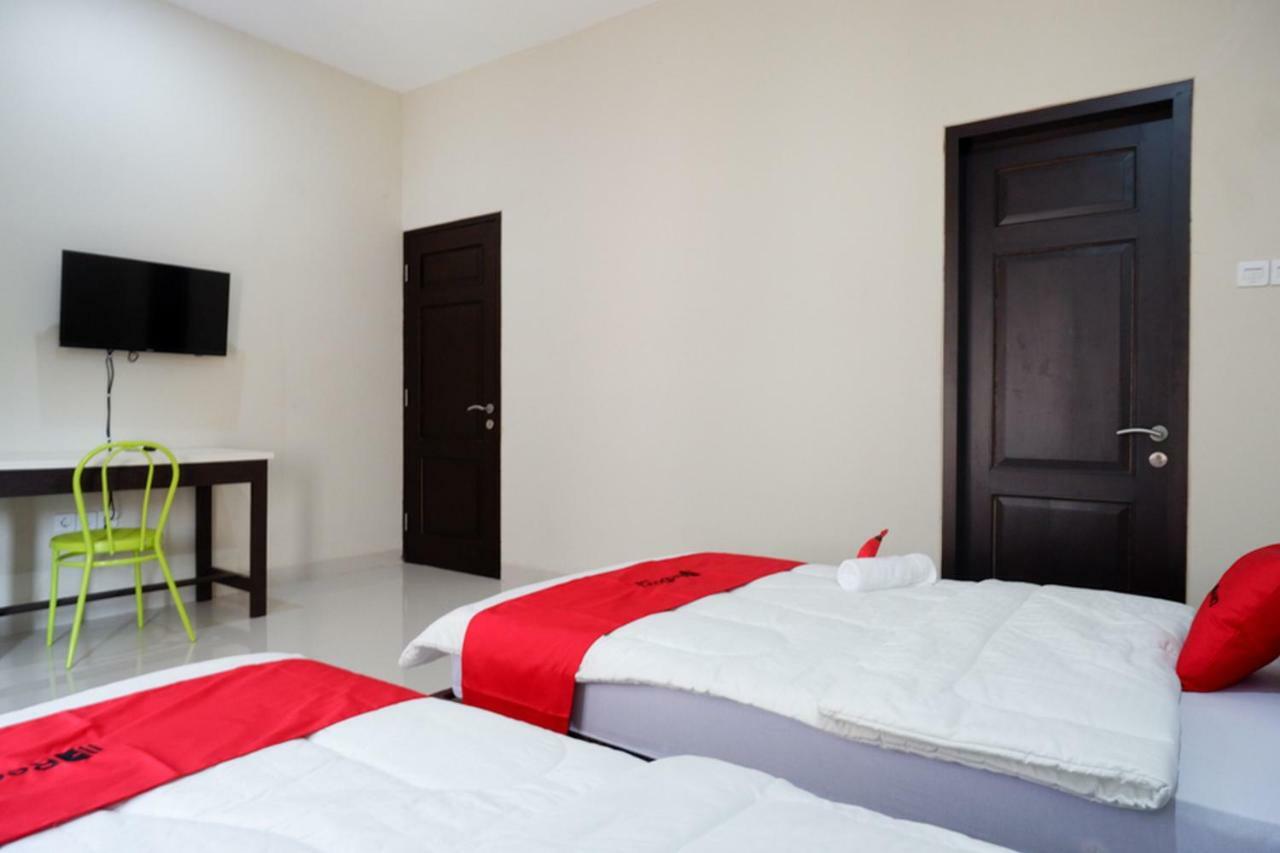 Reddoorz Syariah Near Rsud Margono Purwokerto Hotel Exterior photo