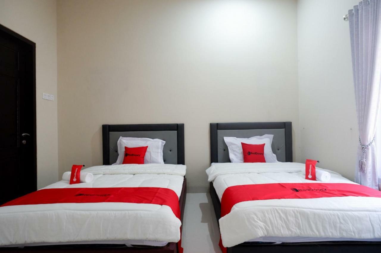 Reddoorz Syariah Near Rsud Margono Purwokerto Hotel Exterior photo